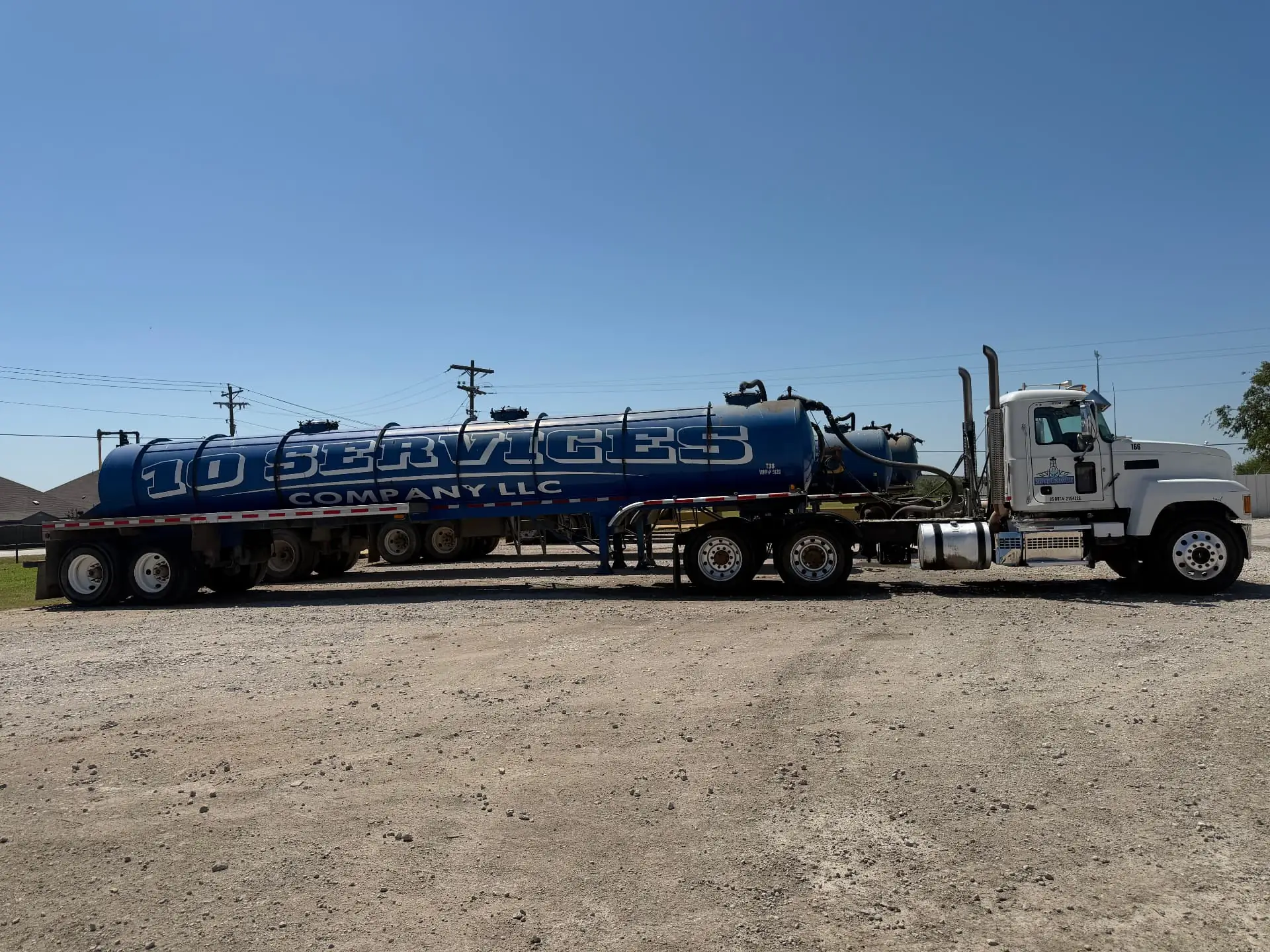 Blue 10 Services tanker truck cleaned by Geekin Truck Wash in Dallas-Fort Worth